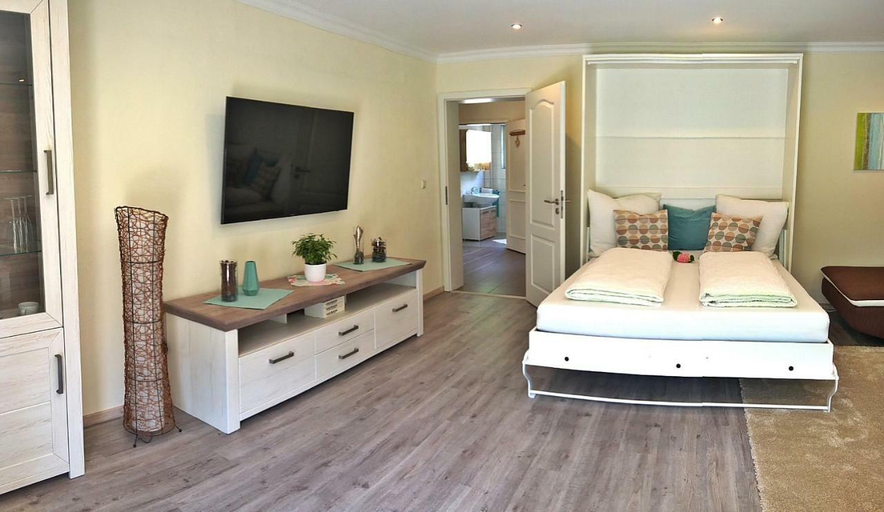 Roosartige Ferien - Ferienwohnung Am Weiherturm Bacharach Extérieur photo